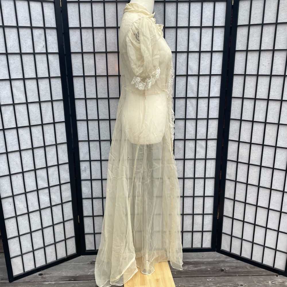 Ethereal Vintage 1940s Ivory Puff Sleeve Sheer Buttons Maxi Wedding Gown XXS - Picture 3 of 16